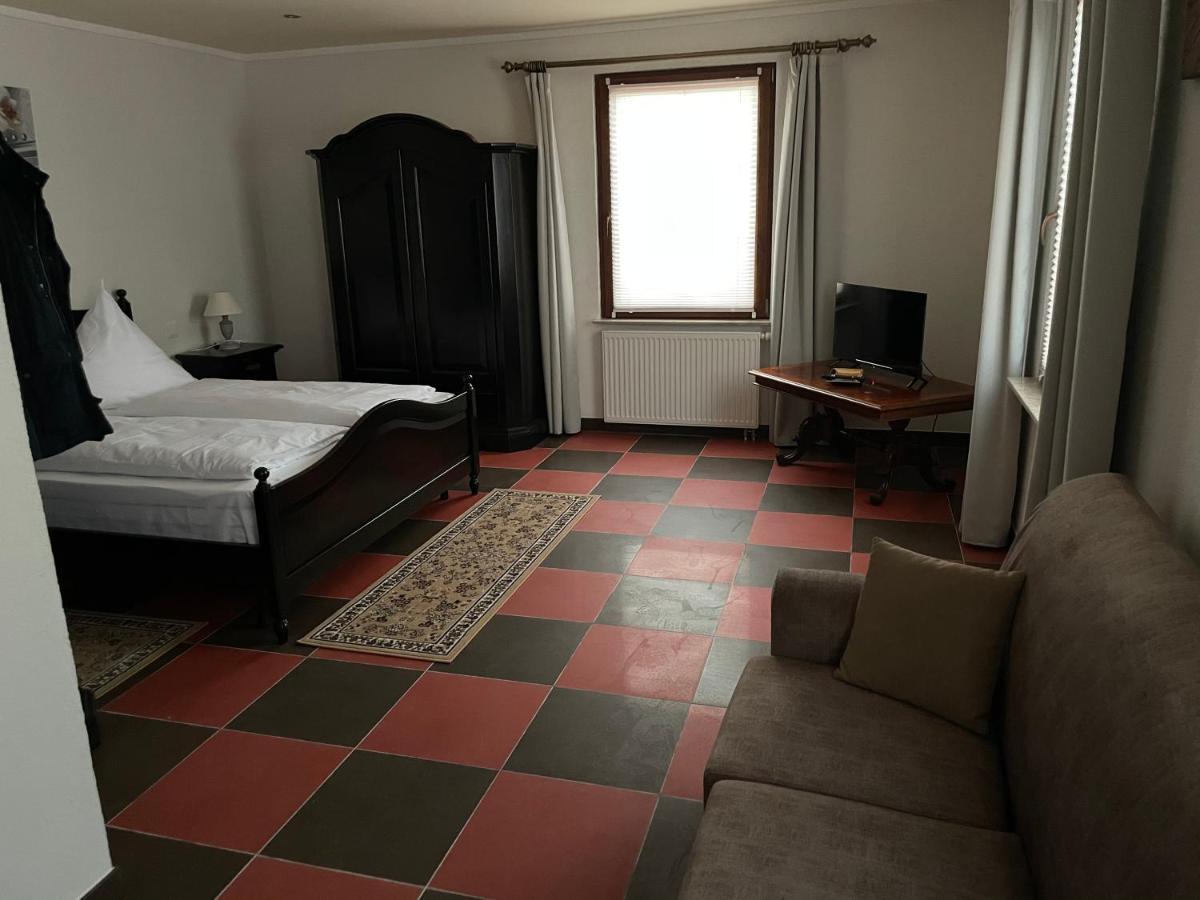 Hotel Roma Kehl Buitenkant foto